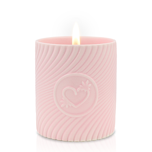 HighOnLove - Pink Massage Candle Strawberries & Champagne